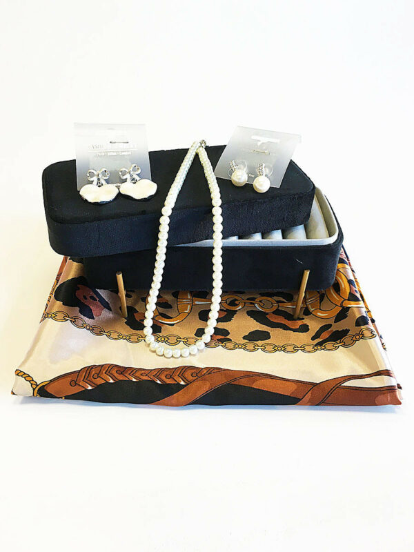 Giftset zwarte sieradendoos parels
